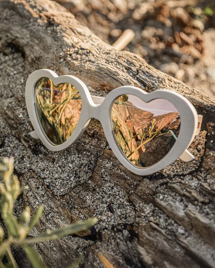 Mi Corazón | Polarized Bamboo Sunglasses