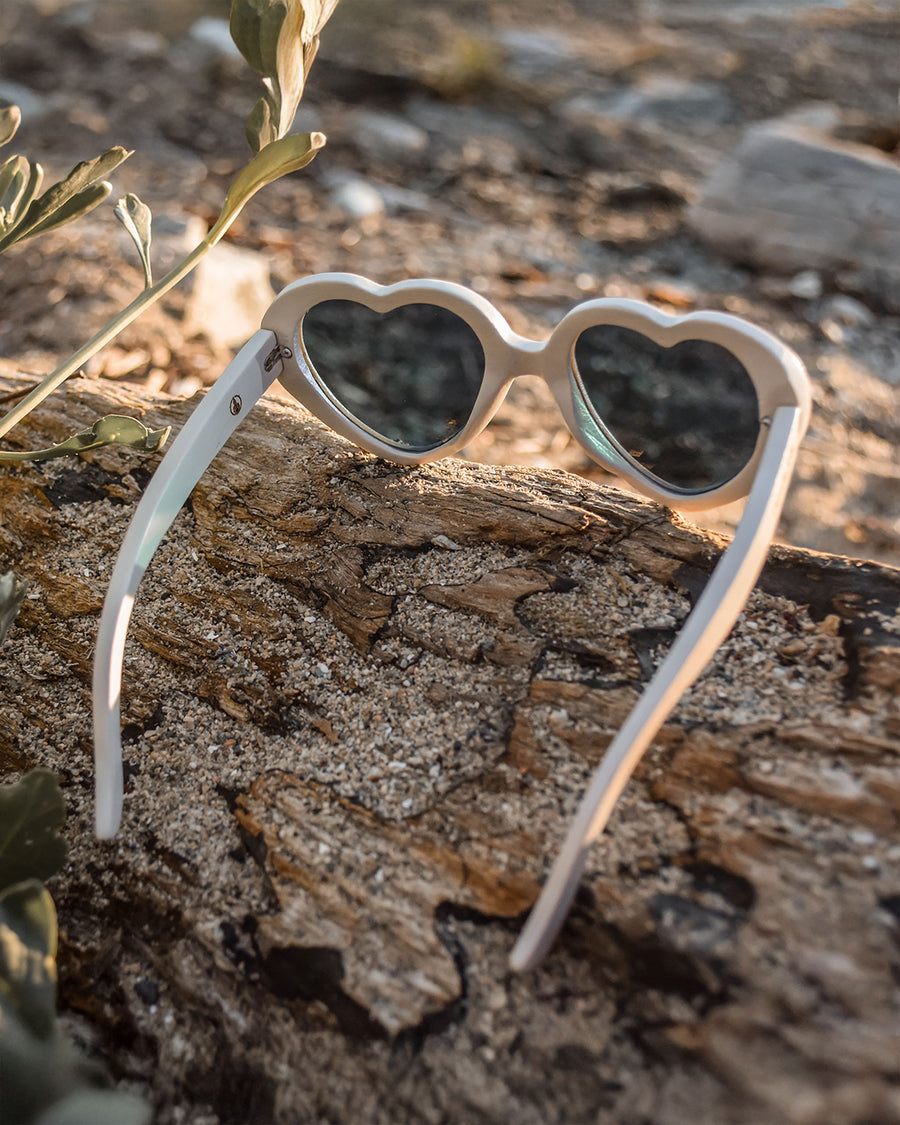 Mi Corazón | Polarized Bamboo Sunglasses